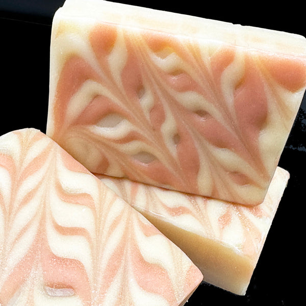 Ginger Wood & Palo Santo (type)